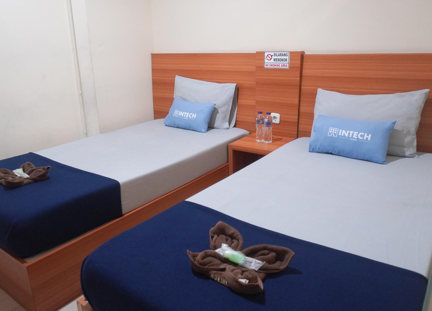 Intech Hostel Μπαντούνγκ Εξωτερικό φωτογραφία