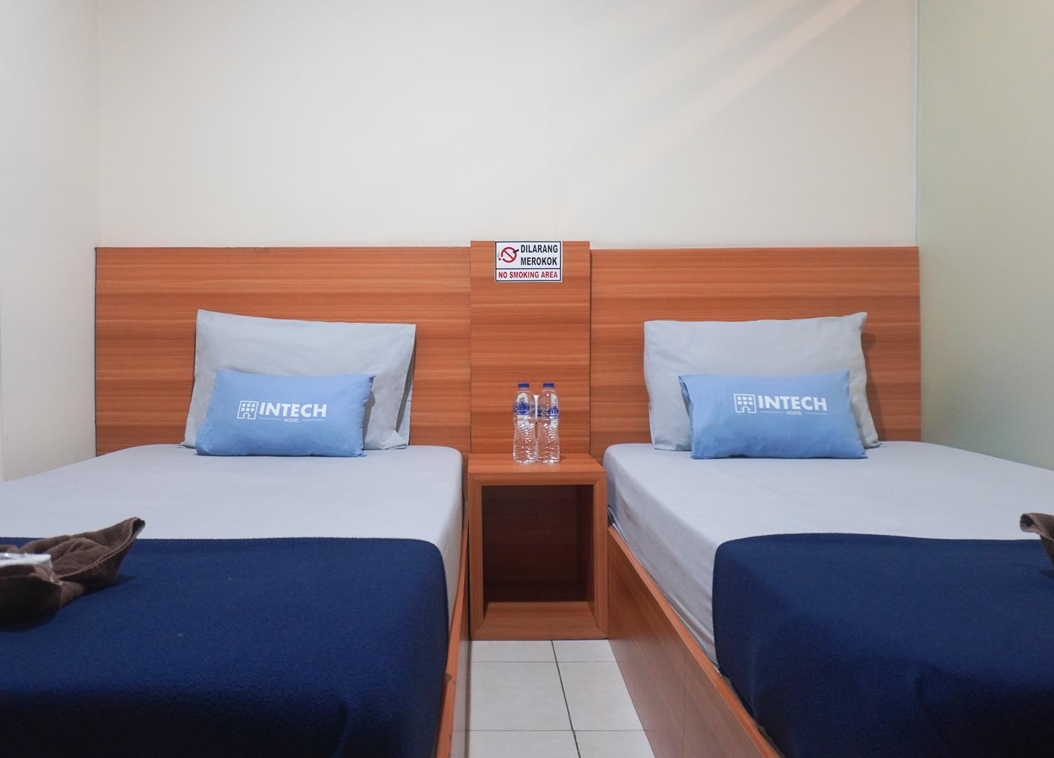 Intech Hostel Μπαντούνγκ Εξωτερικό φωτογραφία