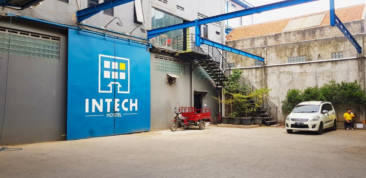Intech Hostel Μπαντούνγκ Εξωτερικό φωτογραφία